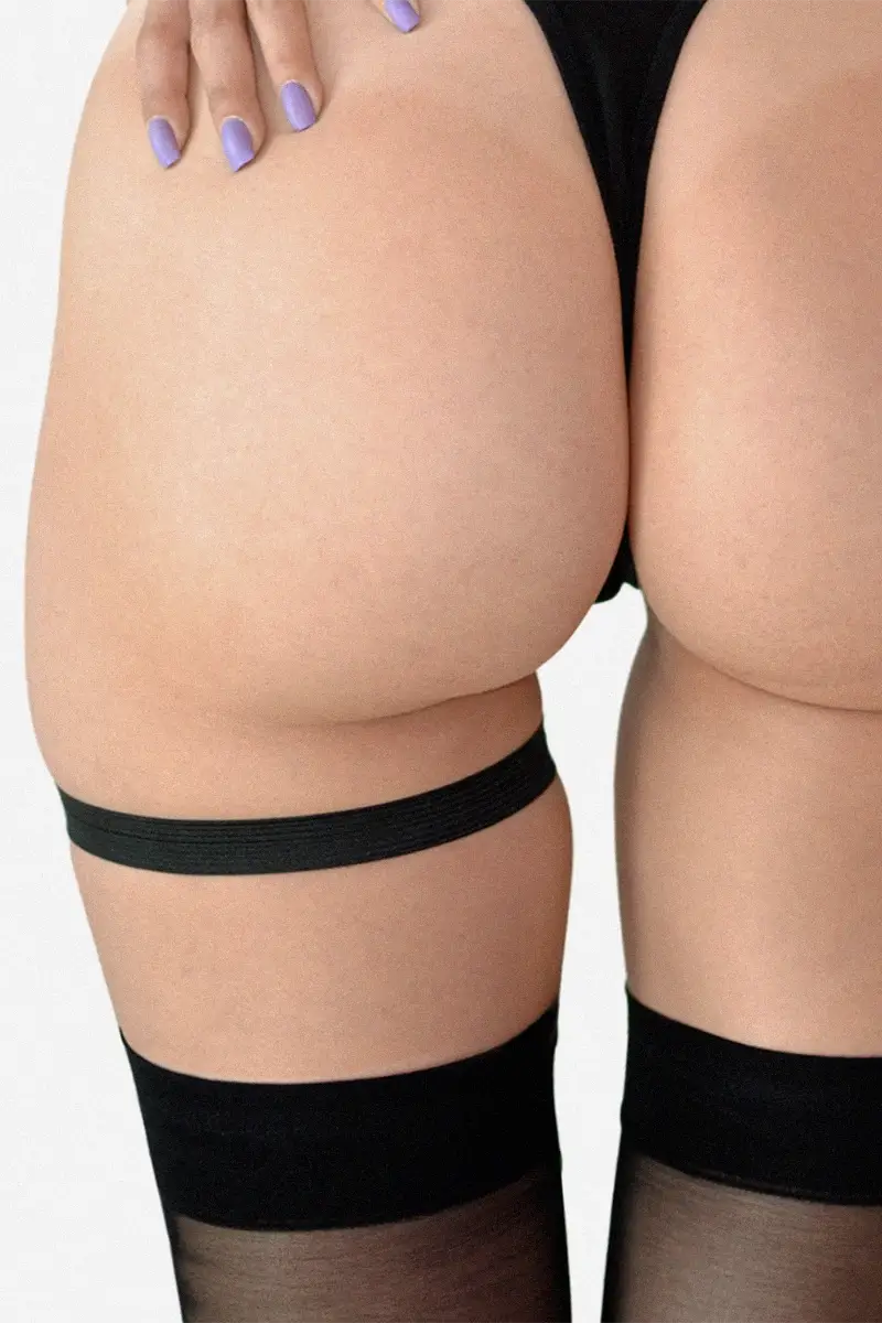 Arnés Liga BDSM Sexy de pierna de Cuero de muslo de corazón y púas Amber para medias Leather garters