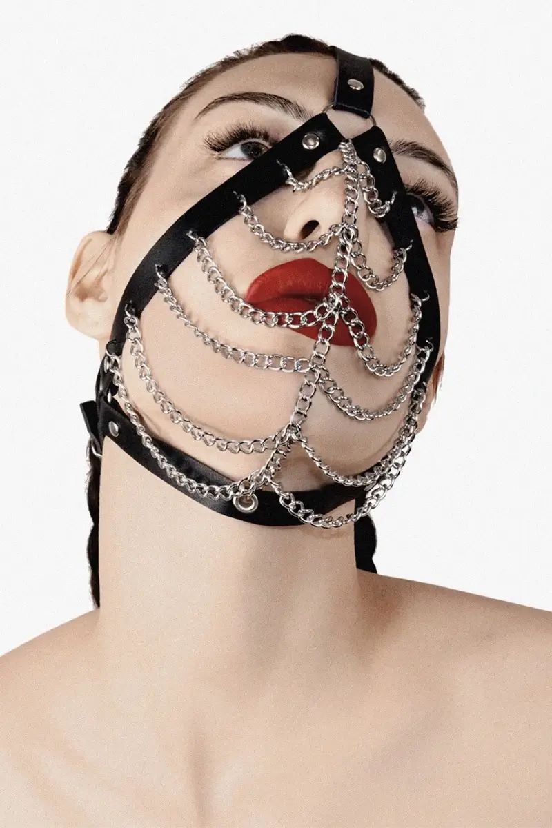 Máscara BDSM De Cuero con Cadenas Devon