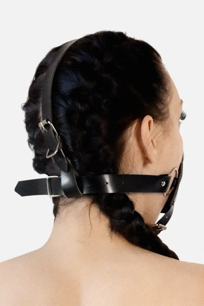 Mordaza-máscara BDSM con bola de plástico Slave