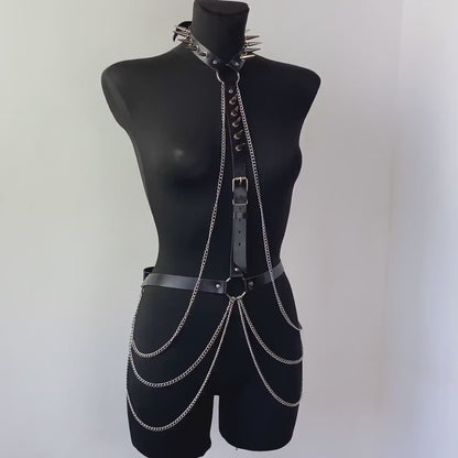 Arnés mujer BDSM de pecho Bondage con cadenas y púas de Cuero natural Keliya
